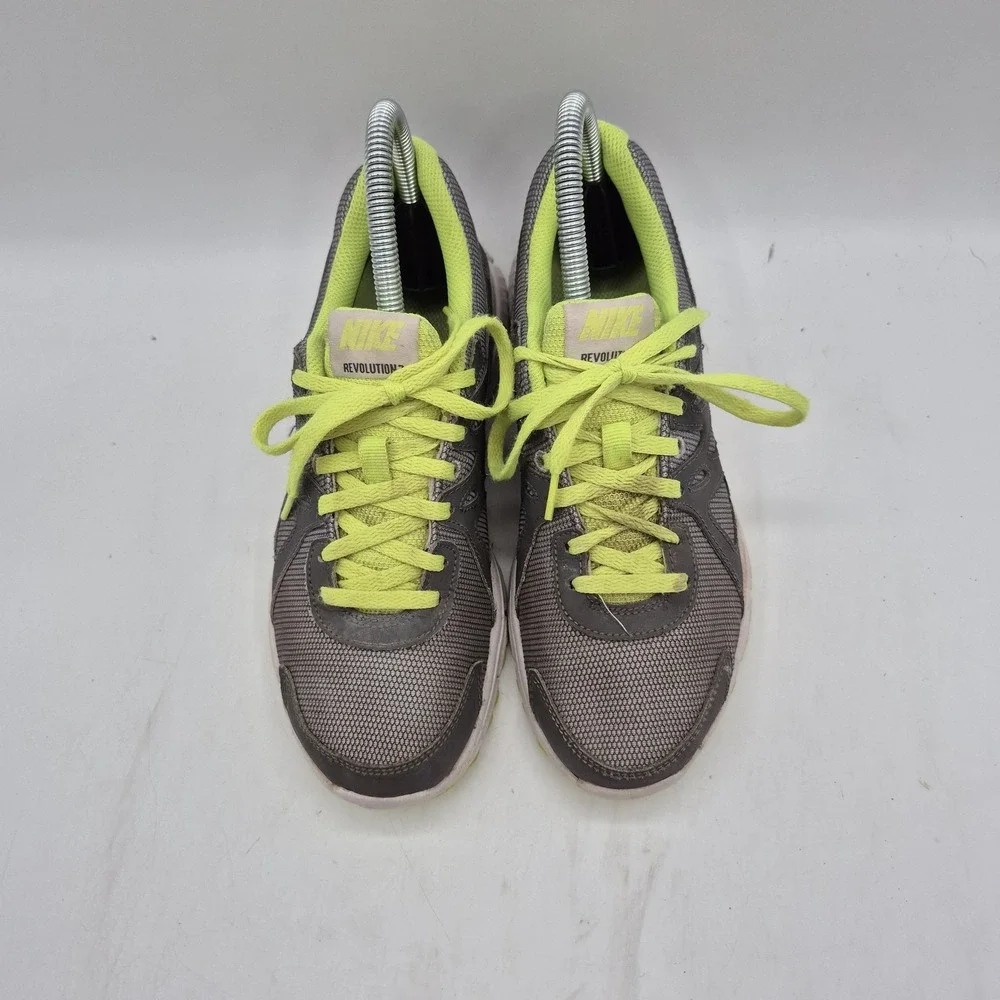 Nike brand type